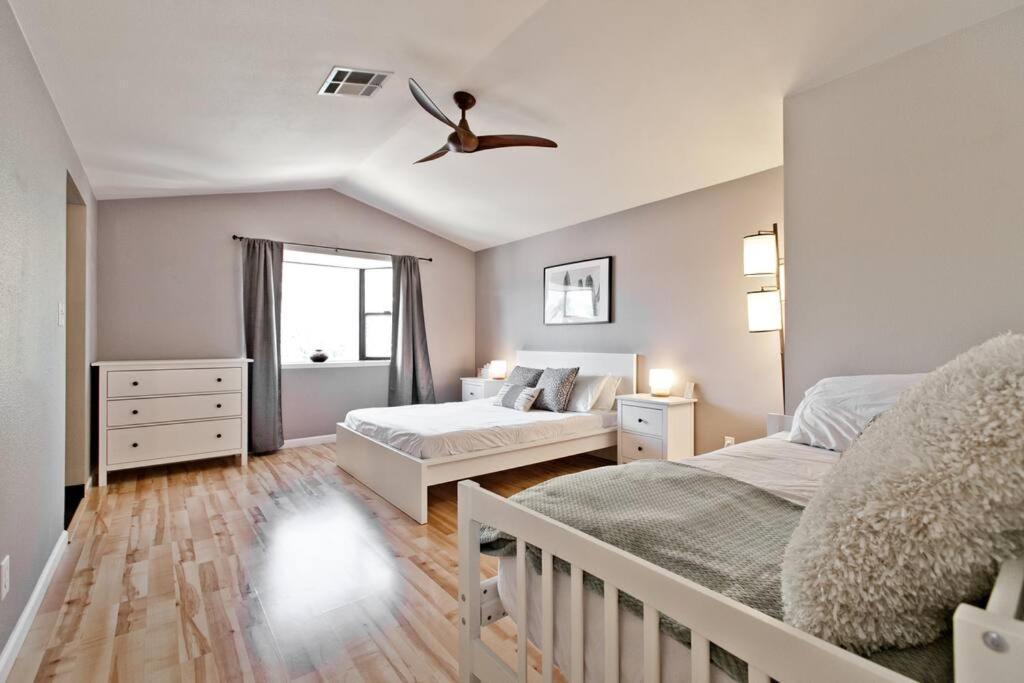 Bright, Modern 4Br With Beautiful Backyard & Pool! Villa Las Vegas Luaran gambar