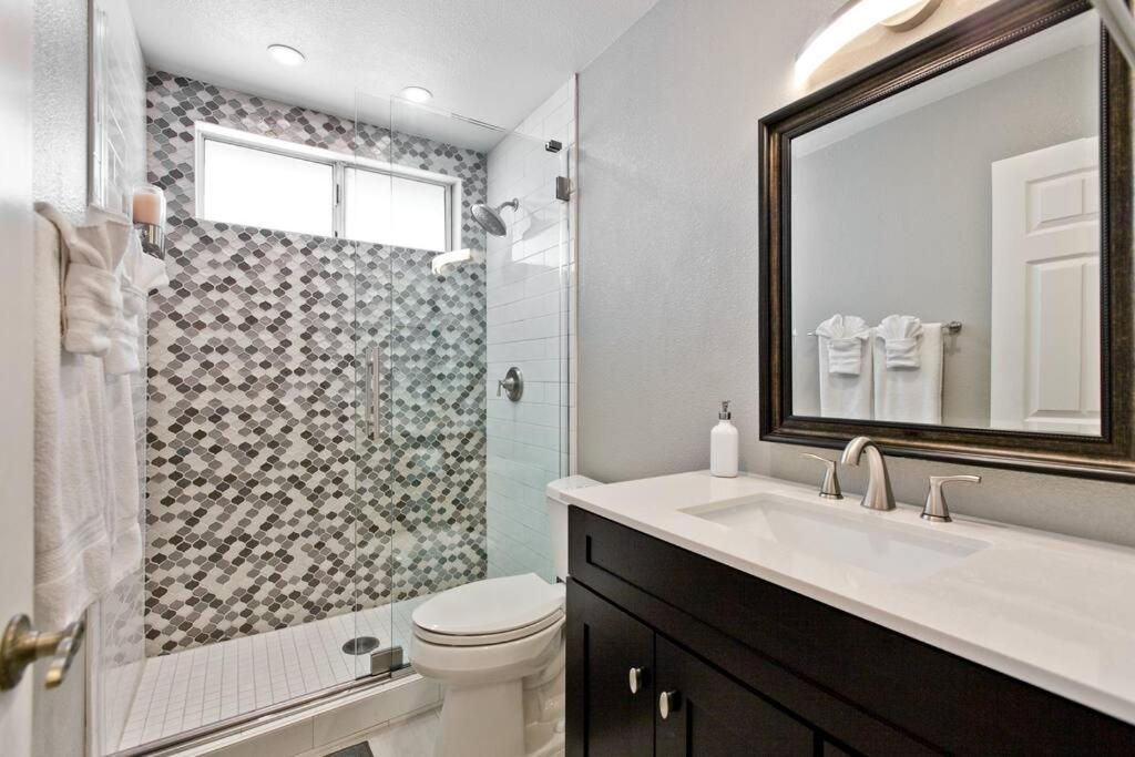 Bright, Modern 4Br With Beautiful Backyard & Pool! Villa Las Vegas Luaran gambar